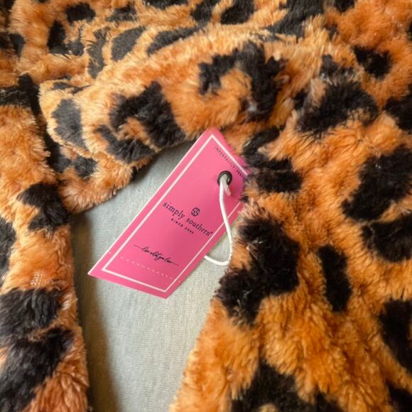 Simply Southern Simply Soft Shacket New Leopard Print Sherpa XL NWT Button Front - Picture 5 of 10